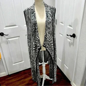 Absolutely Famous plus size, sleeveless, open front, open knit, sweater